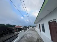 RedDoorz Syariah @ Jalan Dieng 4