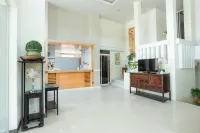Grand MyHome Hotel Hotels in Phra Phrom