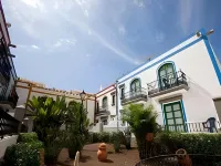 Apartamentos LIVVO Puerto de Mogán