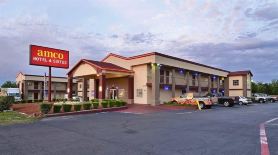 Stratus Suites Boutique Hotel