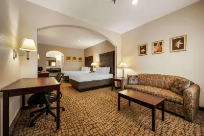 Quality Inn & Suites Hotels in Houston