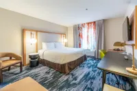 Fairfield Inn & Suites Fredericksburg - parking