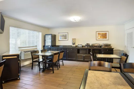 Best Western Clovis Cole