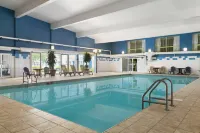 Days Inn & Suites by Wyndham Moncton - piscine