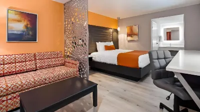 Clarion Pointe El Cajon San Diego East Hotels near Gillespie Field