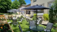 رايجايت مانور Hotels near ChristChurch Banstead