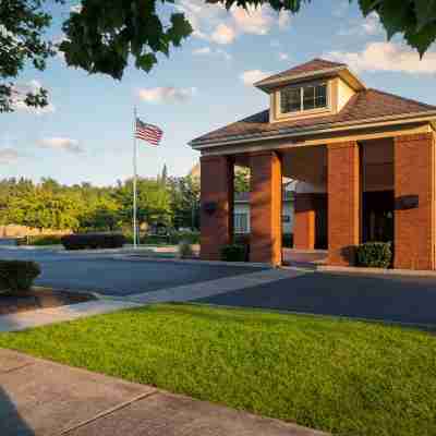 Homewood Suites by Hilton Medford Hotel Exterior
