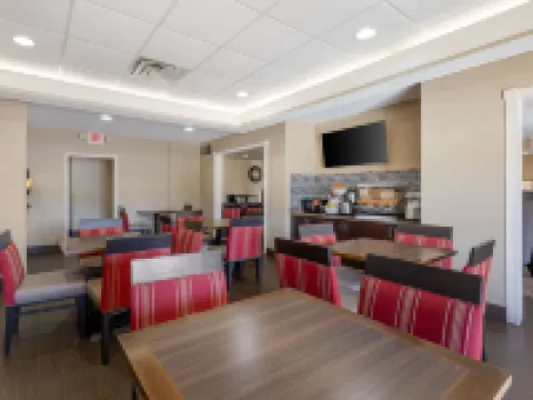 Comfort Inn & Suites Porter Near Indiana Dunes Hotels in Porter