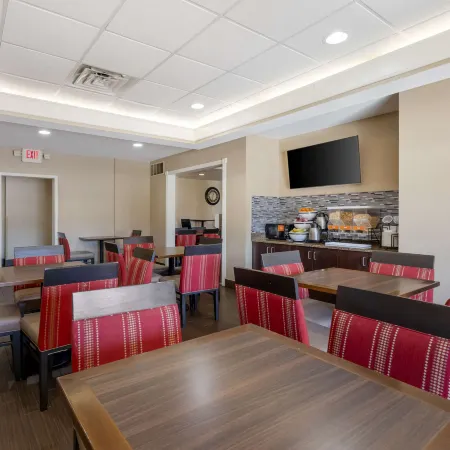 Comfort Inn & Suites Porter Near Indiana Dunes