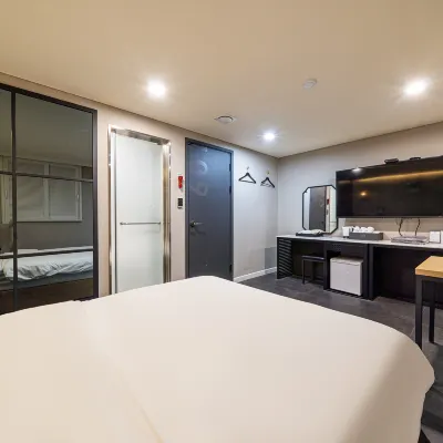 ซังบง โฮเทล 901 โรงแรมใกล้สถานีรถไฟซังบอง