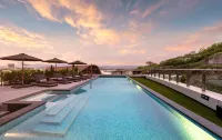 Hilton Port Moresby Hotel & Residences - Pools
