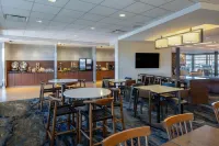 Fairfield Inn & Suites Columbus Dublin - Breakfast