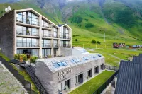 Step Inn - Kazbegi