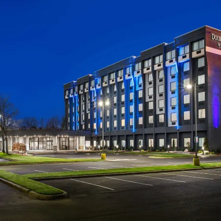 DoubleTree by Hilton Monroe Township Cranbury