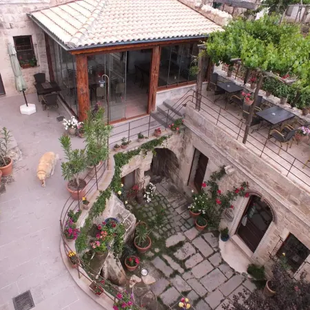 Melekler Evi Cave Hotel