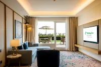 Holiday Inn Lucknow Airport