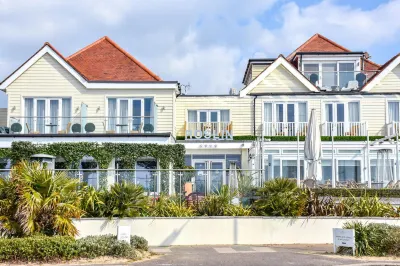 Roslin Beach Hotel Hotels in Sheerness