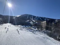 Ski in/ski out