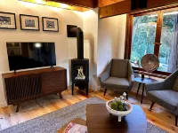 Walking distance to beautiful and historic Indianola beach and pier Hotels in Indianola