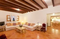 Finca-Villa Son Drach, large private pool 12x4m, wifi, BBQ, 2 km beaches Hotels in Manacor