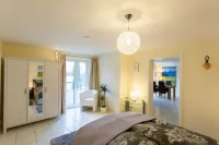 Gediegene Eleganz und fantastischer Bergblick in absoluter Ruhe!