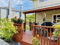 Large Palo Alto Home, Pool, 5 beds/3 baths, in the Heart of Palo Alto