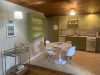 Cheerful Port Austin Cottage, short walk to the Beach! Hotels in Huron County