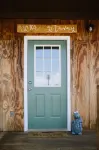 Cozy cabin stay in the Louisiana swamp
