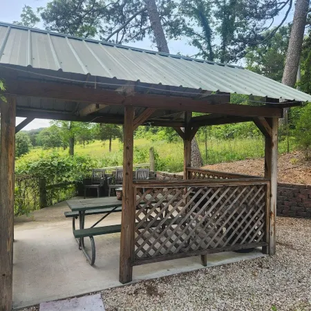 Hogan's Hideout Duplex #16 Cozy and charming