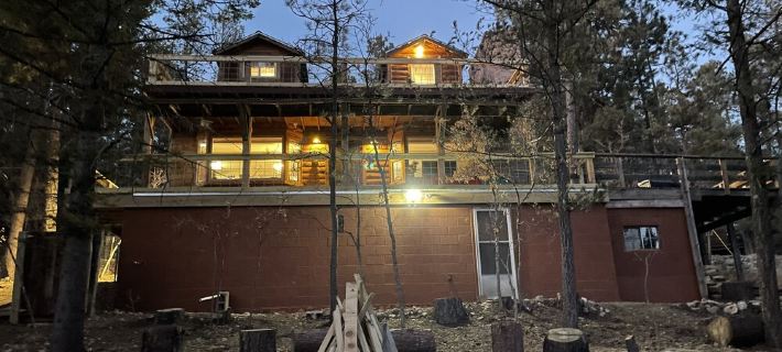 Family Cabin Hiking, Biking, Skiing and Hunting! Hotels in Otero County