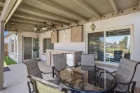 Luxury 3-br Home with Pool & Outdoor BBQ Area