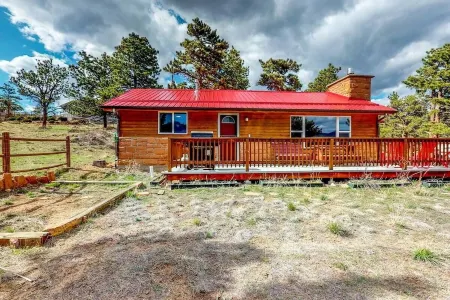 Mary's Lake Cabin   #20-NCD0129