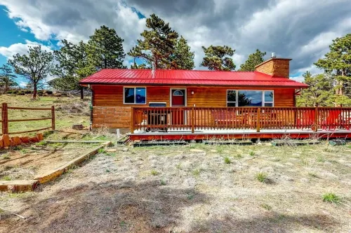 Mary's Lake Cabin   #20-NCD0129