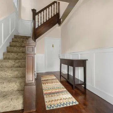 Five Star Charmer! Great Location Downtown & Stadium! Parking too!
