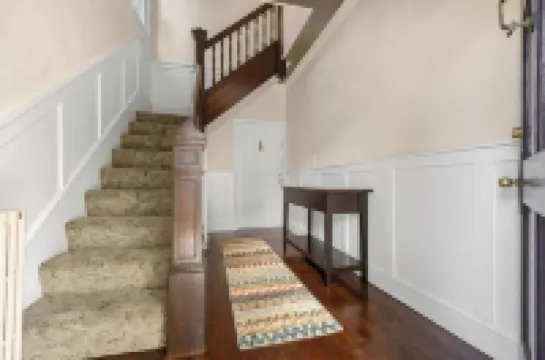 Five Star Charmer! Great Location Downtown & Stadium! Parking too!