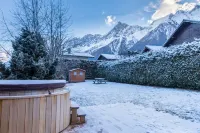 Luxurious Chalet | Hot Tub & Sauna | Mont Blanc Massif Views | Sleeps 10