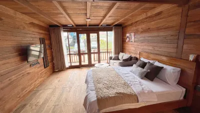 Cabin Titik 0 Dieng Hotels near Sikarim View Spot