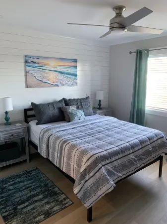 Come Enjoy the Ocean - Ocean Front Resort 2 BR 2 BA Newly Renovated Villa