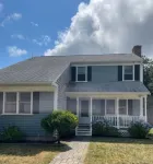 Cozy 2-Bedroom Apartment Just 6 Minutes Drive to Cape Cod Beaches 데니스 호텔