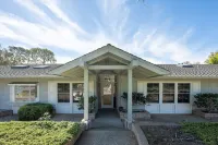 Off 17 Mile Drive Near the Lodge with Ocean Views: 30 Days for the Price of 7! Hotels in Pebble Beach