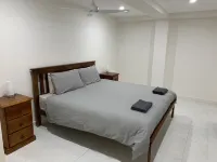 Beachside & Jetty View Apartment 1 (Admiral Apartment)