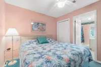 Miramar Beach condo located across from the beach in quiet complex. Hotels in Miramar Beach