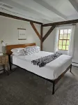 Lancaster co.  farmhouse  in the heart of amish country