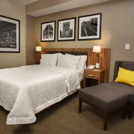 Hampton Inn by Hilton Piedras Negras