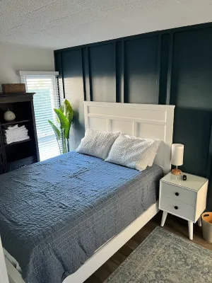 100 ft. to the beach in the heart of Ocean City 42nd St. 2 bed 2 bath sleeps 6