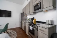 Cozy Studio w/Private Balcony!