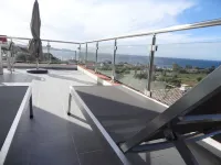 Superb 3-room apartment with view of the sea, mountains & vineyards Hotel a Saint-Florent