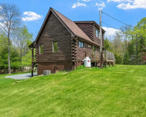 Beautiful Sacandaga Lake Cabin in Adirondacks w/ private lake access Hotels in Day