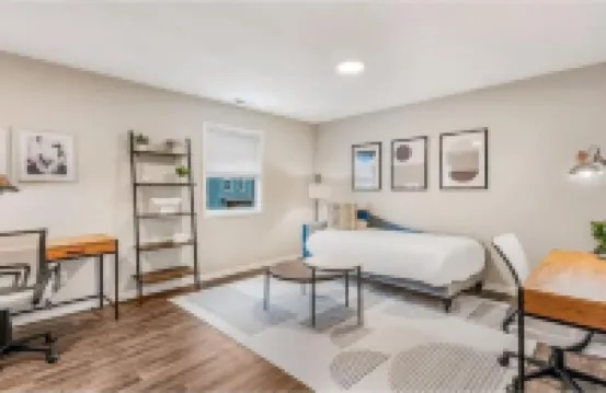 Traveling worker-ready Transitional Modern Home!