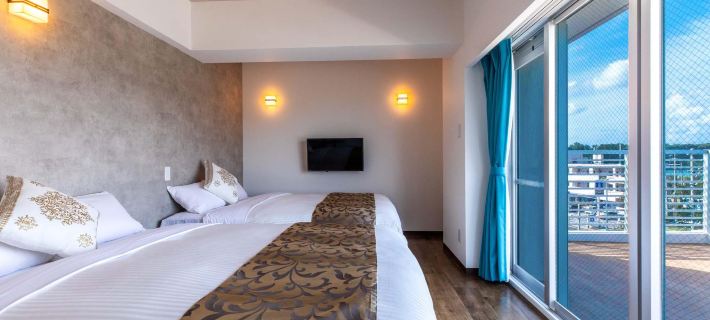 Mr.KINJO Manza Beachfront Hotels in Onna